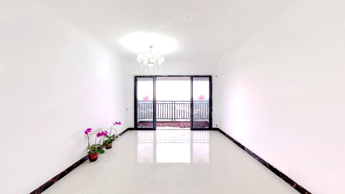 融创南景湾二手房实景图