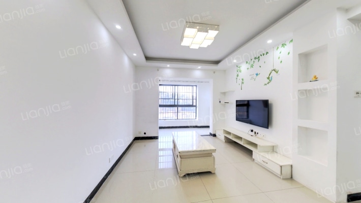 天麓尚层二手房实景图