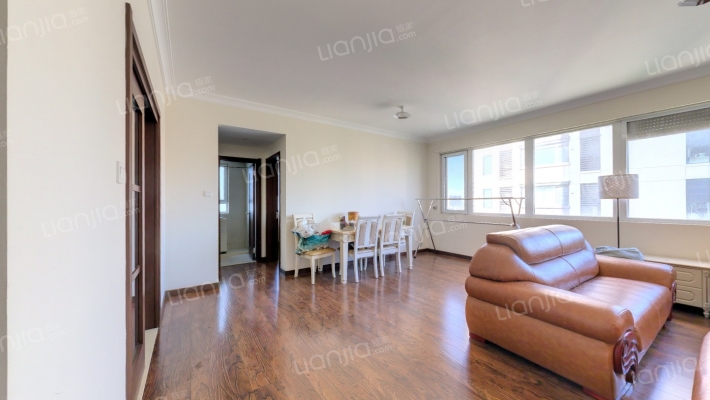 万科城银杏苑二手房实景图