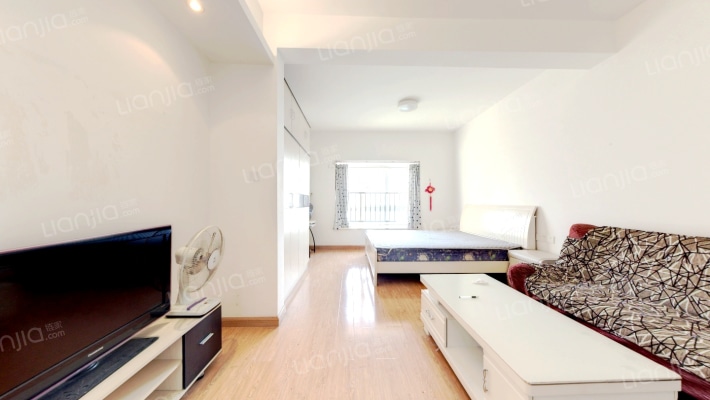 复地上城国际公寓二手房实景图