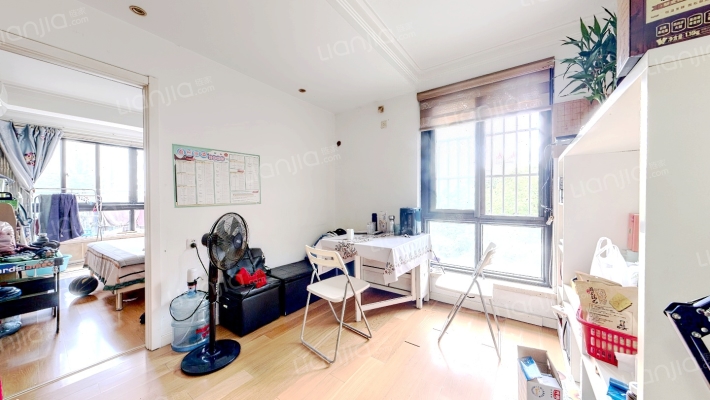 张步新村二手房实景图