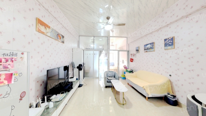 银行中心宾楼二手房实景图