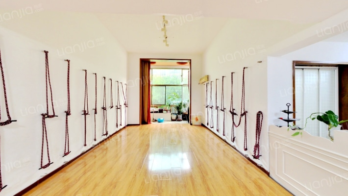 颐园国际二手房实景图