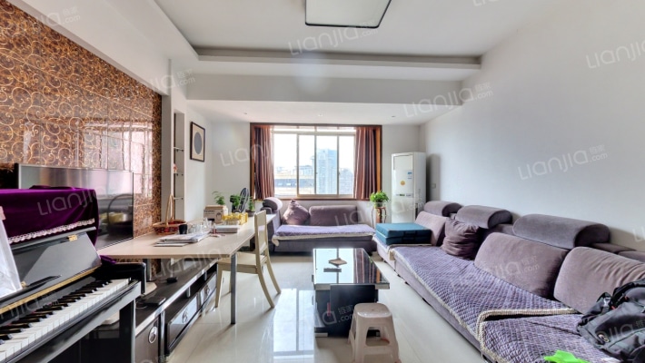 清华源一期二手房实景图