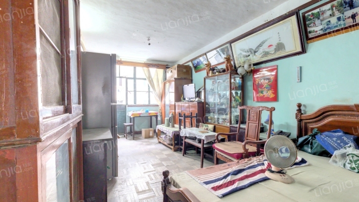 华馨小区(万航渡路1496号)二手房实景图