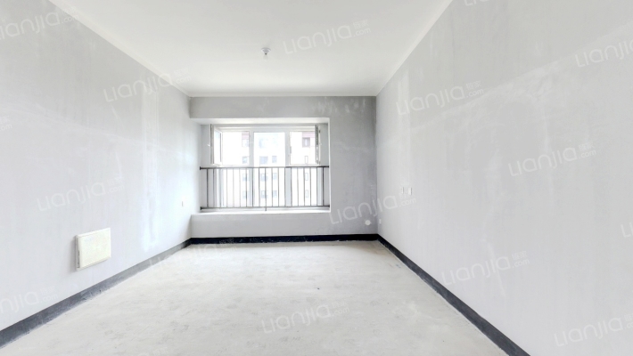 中骏丽景府二手房实景图