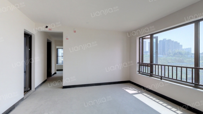 中海春华尚城二手房实景图