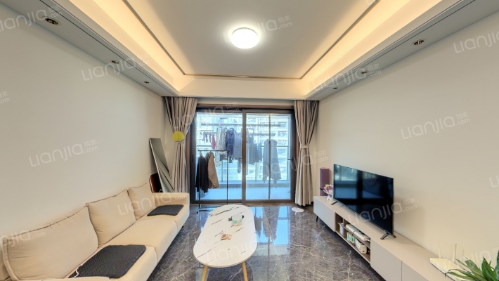 万科城市之光F区二手房实景图