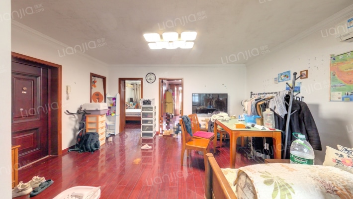 龙臣公寓二手房实景图