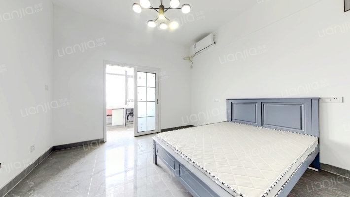 万贯国际贸易大平台二手房实景图