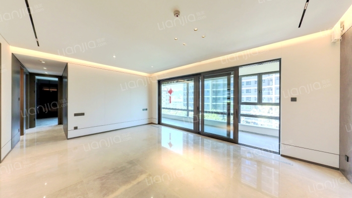 越秀和樾府二手房实景图