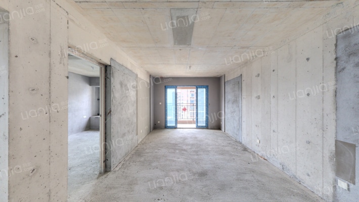 华远海蓝郡二手房实景图