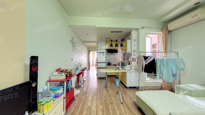 西亚怡顺佳苑二手房实景图