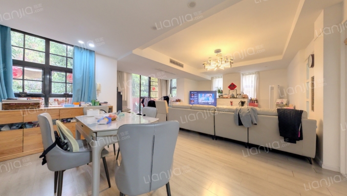 西郊花园别墅二手房实景图