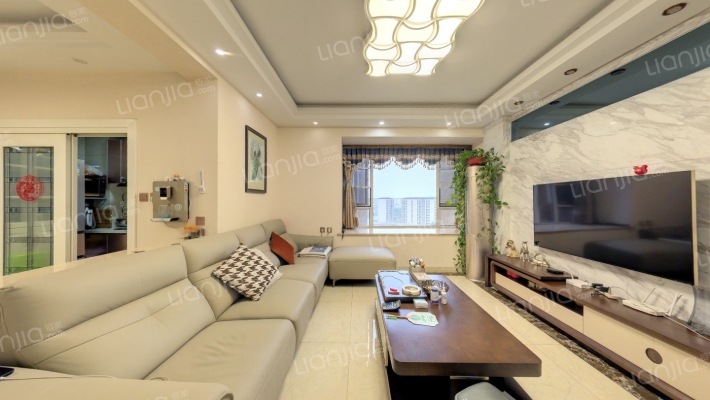 隆鑫印象城邦二手房实景图