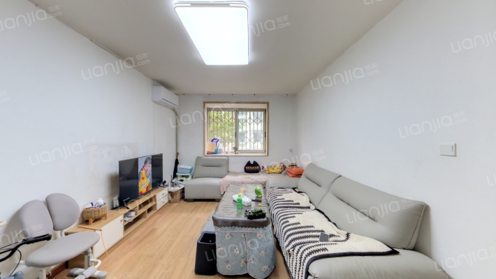 新雅中街52号二手房实景图