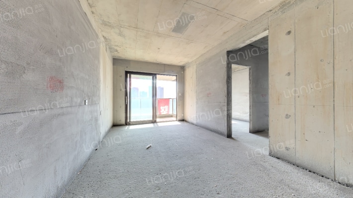 星河丹堤V2区二手房实景图