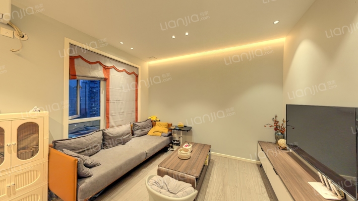 鹏润蓝海C区二手房实景图