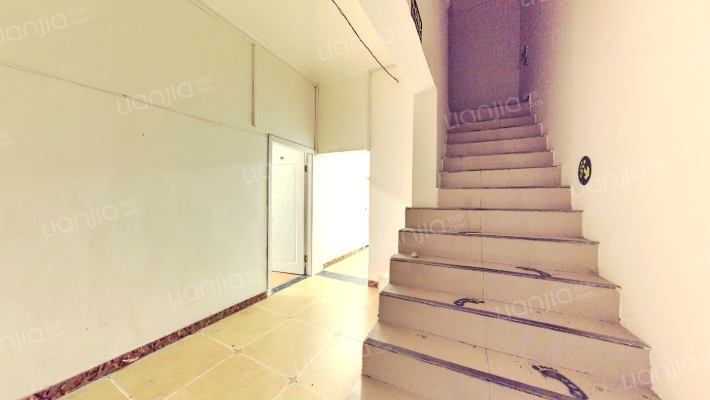 自然大地二手房实景图