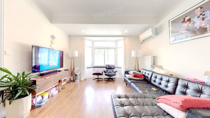 嘉年别墅二手房实景图