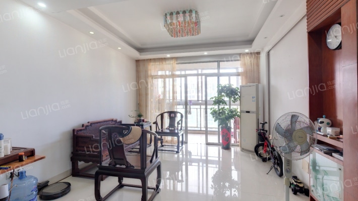 财富世家一期二手房实景图