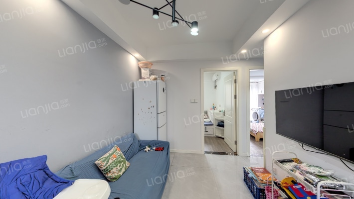 洋墅名苑二手房实景图