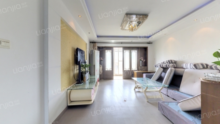 江岸水城二手房实景图