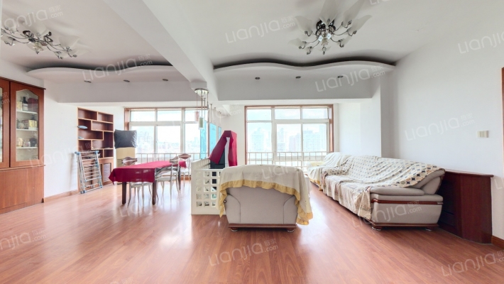 盛滨花园D区二手房实景图