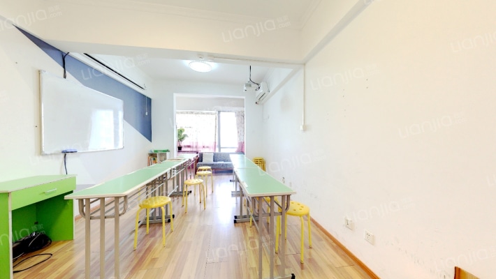 温莎杰座二手房实景图