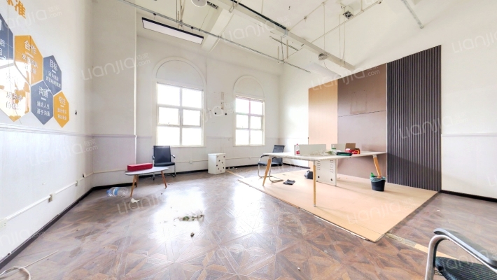 江信大厦二手房实景图