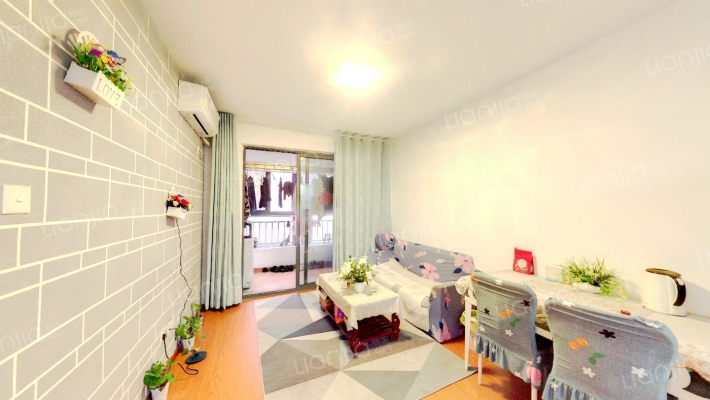 宝利丰广场二手房实景图