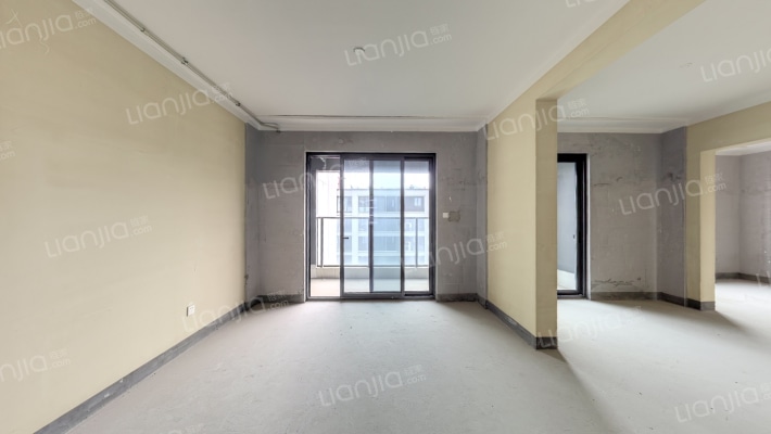 金地悦虹湾二手房实景图