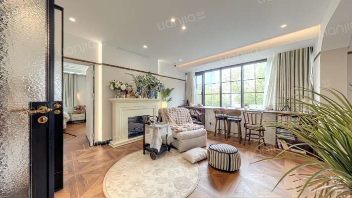 缤纷小区二手房实景图