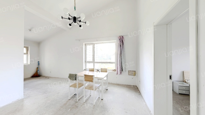 中房上东花墅五期雏菊园二手房实景图