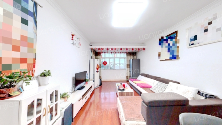 边检站生活区二手房实景图