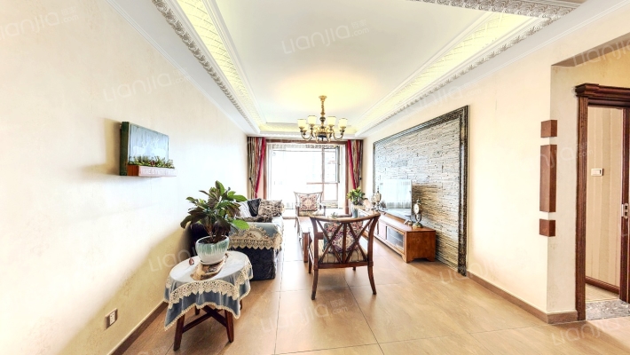 正垣美伦堡二手房实景图