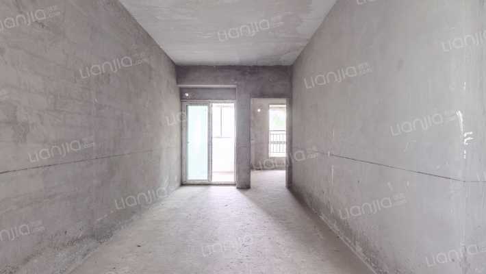 龙润尚城B区二手房实景图