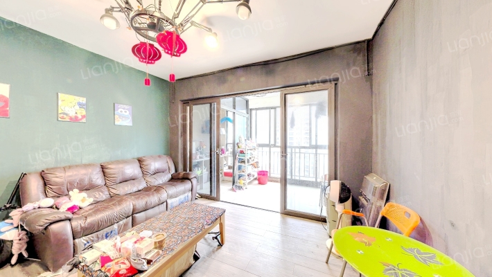 怡翠宏璟二手房实景图