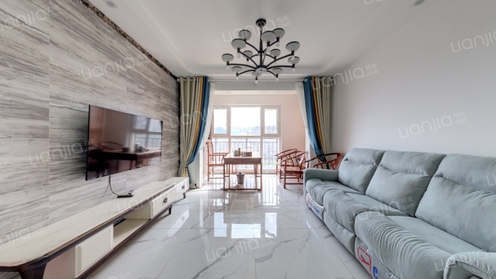 保利公园2010香槟花园二手房实景图