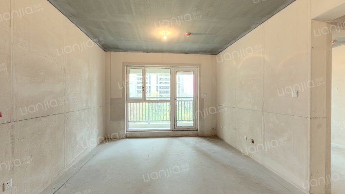 中海河山郡二手房实景图