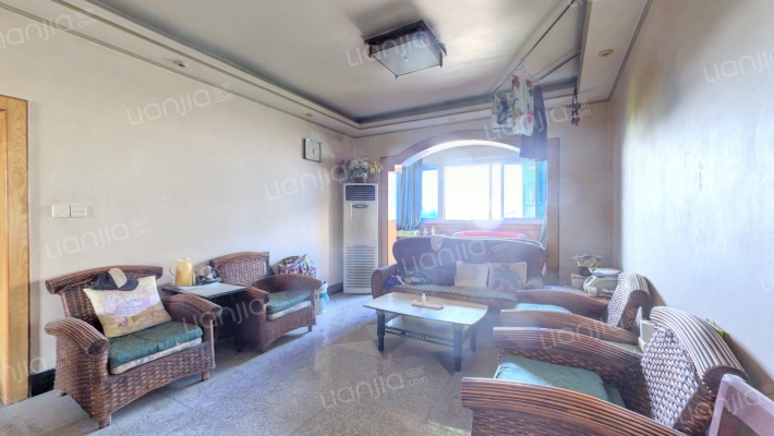 青华路8号二手房实景图