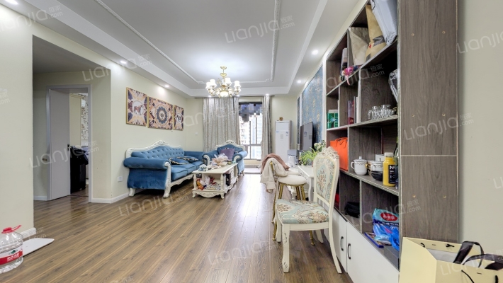 郡枫华庭二手房实景图