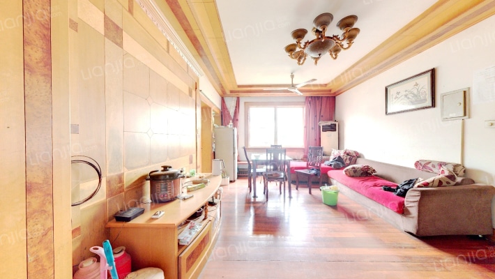 嘉鹿花园二手房实景图