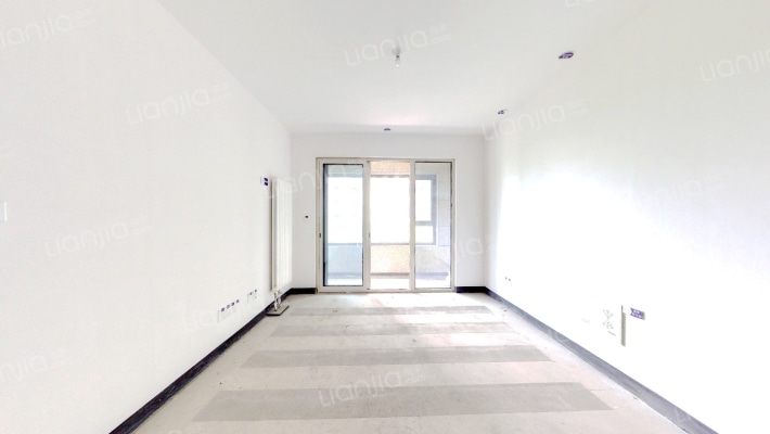 融创美盛宏园二手房实景图