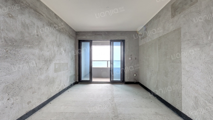 融创云湖十里C区二手房实景图