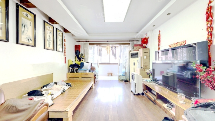 新浒花园一区二手房实景图