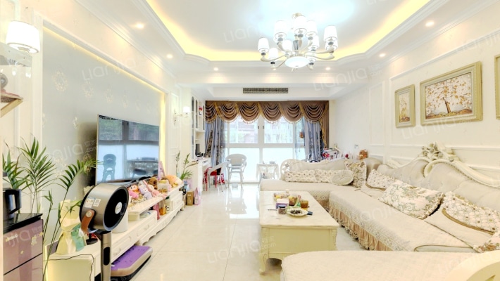 上善天成二手房实景图