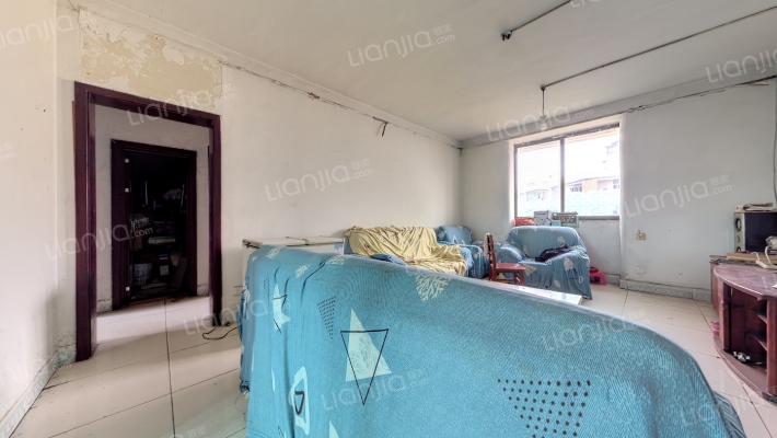 恩威楼家属院二手房实景图