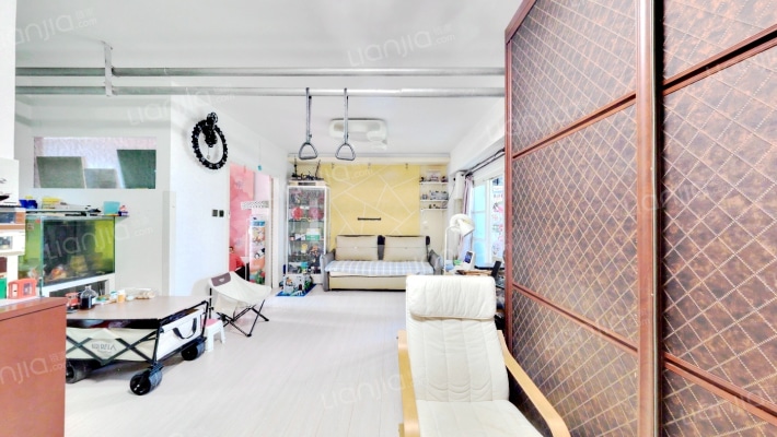 月云公寓二手房实景图