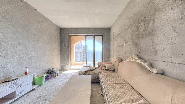 御湖豪庭二手房实景图